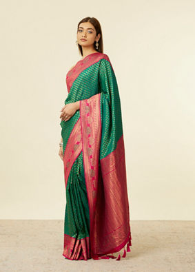 alt message - Mohey Women Dark Green Floral Buta Patterned Saree with Latkan Trimmings image number 3